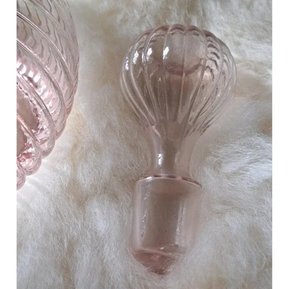 Empoli Pink Genie Bottle Decanter with Stopper - Picture 5 of 10